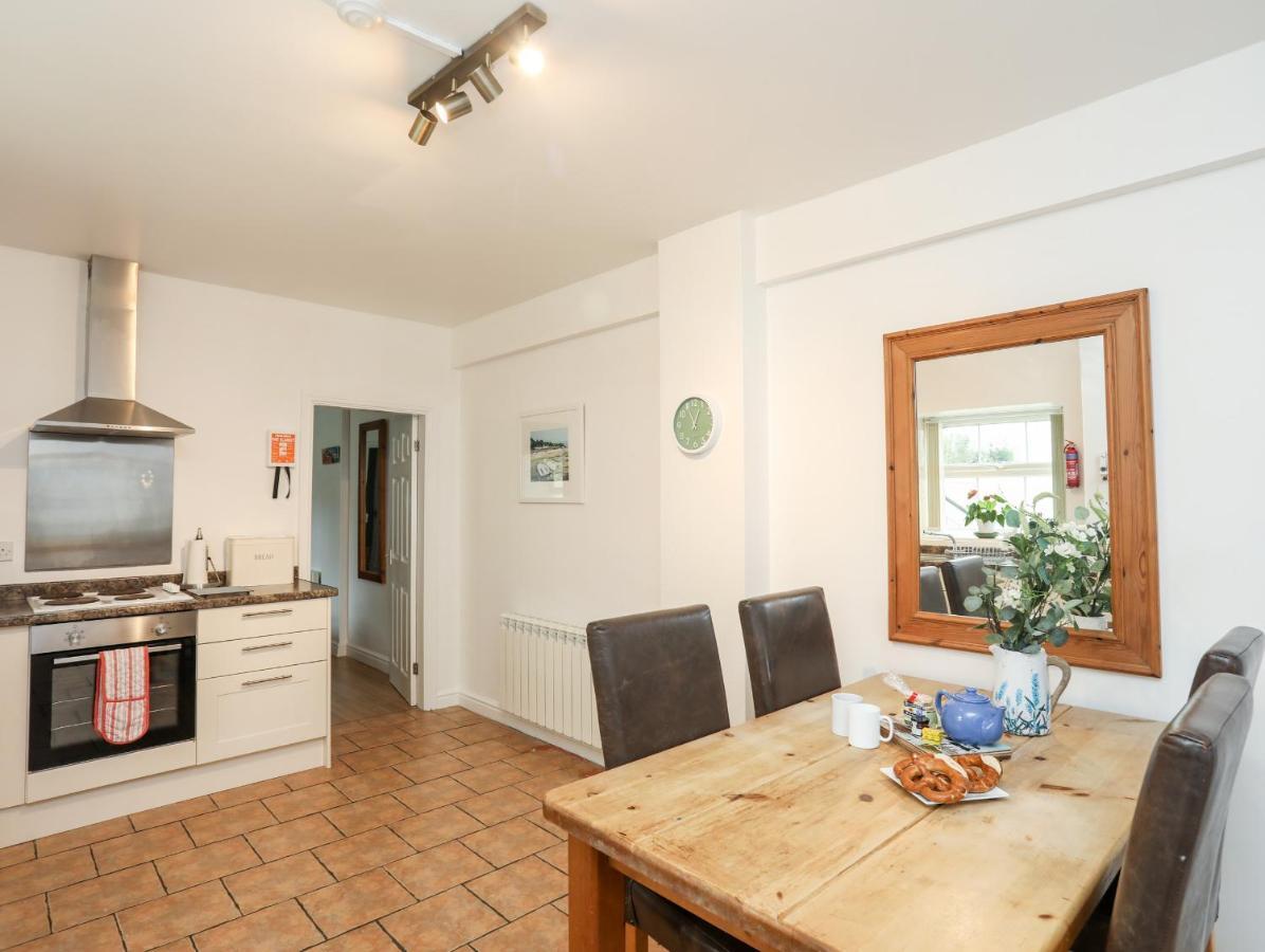 Apartament 2 The Coach House Pentraeth Zewnętrze zdjęcie
